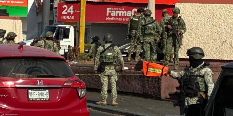 Atacan a balazos a limpiavidrios en Las Quintas; fallece en un hospital de Culiacán