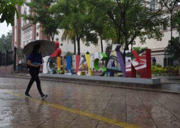Persisten lluvias en Sinaloa; zona centro podría recibir hasta 50 milímetros