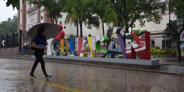 Persisten lluvias en Sinaloa; zona centro podría recibir hasta 50 milímetros