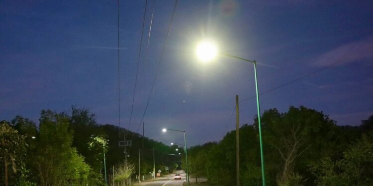 Badiraguato arranca el 2026 con más obra pública; José Paz López inaugura alumbrado público en la comunidad de San Antonio de la Palma