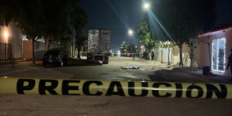 Ejecutan a un hombre tras persecución a pie en el fraccionamiento Finisterra