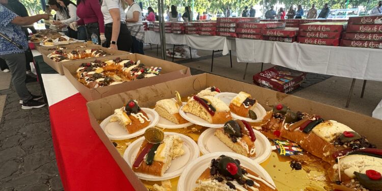 Invitan a familias sinaloenses a compartir la tradicional rosca de Reyes en Palacio de Gobierno