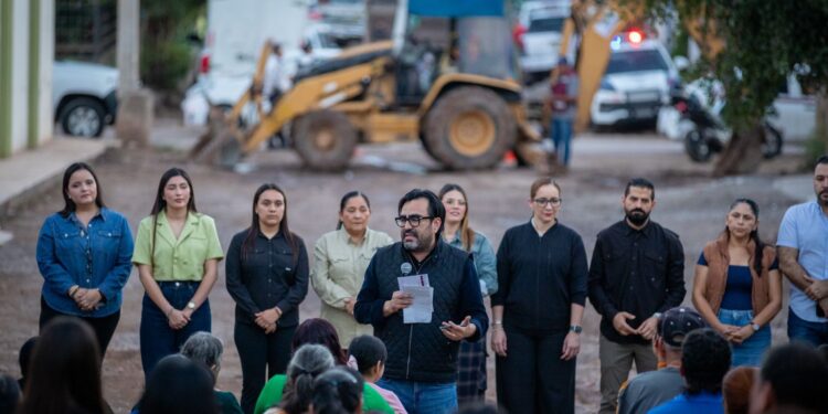 Juan de Dios Gámez inicia dos nuevas obras de pavimentación; “es un presidente municipal de hechos, no palabras”