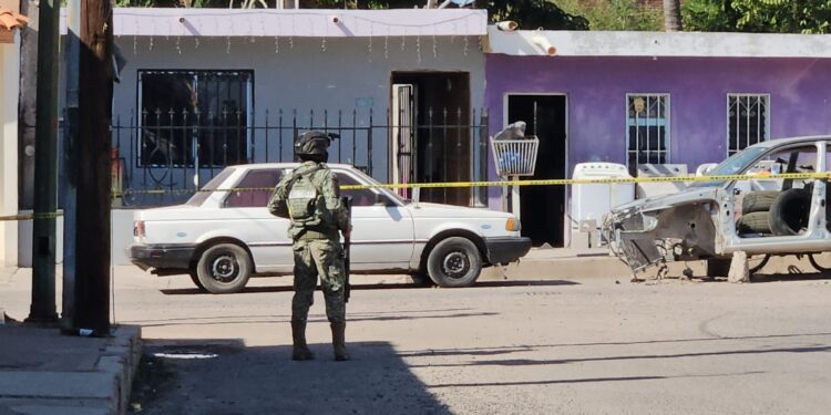 Ejecutan a joven dentro de una vivienda en la colonia Díaz Ordaz