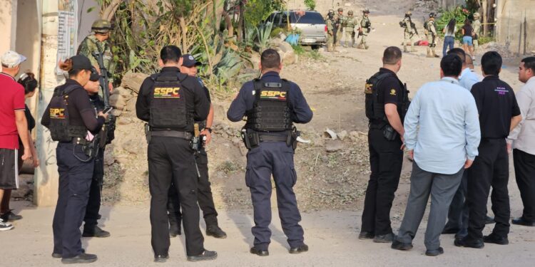 Ejecutan a un hombre a balazos en la colonia Renato Vega Amador