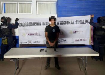 Detiene Grupo Interinstitucional a menor de edad en posesión de arma de fuego y radio en Culiacán