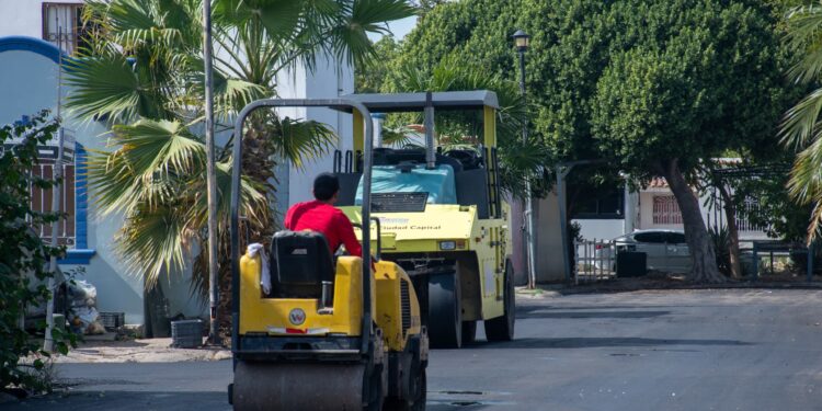 Ayuntamiento renueva vialidades para una mejor circulación en Culiacán
