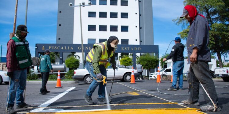 Mejoran vialidades en Villas del Manantial y refuerzan seguridad peatonal en bulevar Enrique Sánchez Alonso