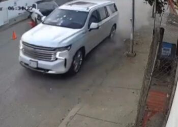 Violencia reactiva debate sobre protección a policías fuera de turno: abogados llaman a permitir que porten su arma de cargo