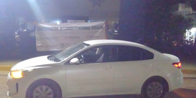 Tras persecución, el Grupo Interinstitucional recupera vehículo que acababa de ser robado en Culiacán