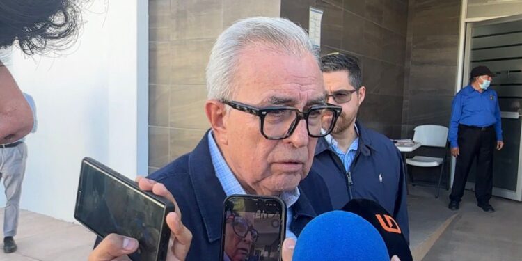 “Salir de la cirugía ya es una mejoría”: Rocha Moya sobre estado de salud de Sergio Torres