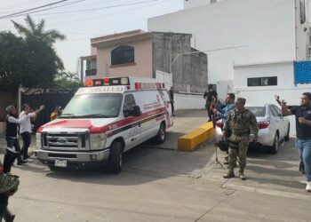 Bajo resguardo federal, Sergio Torres Félix es trasladado a otro hospital a recibir atención médica ; Tere Guerra afirma que su estado sigue siendo crítico, pero estable