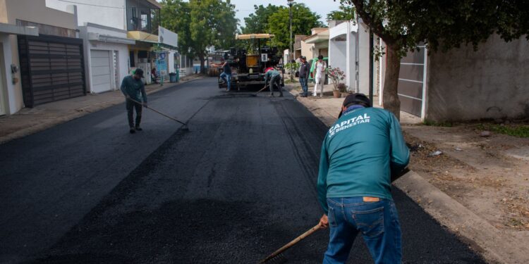 Calles en mantenimiento: reencarpetado y bacheo se mantienen activos en la ciudad