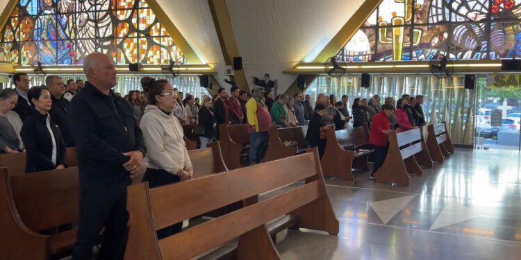 Elevan oraciones por Sergio Torres y Elizabeth Montoya tras atentado en Culiacán