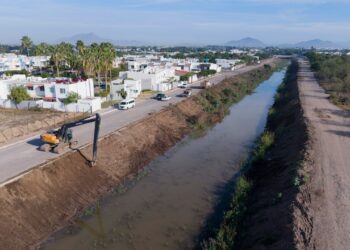 Intervienen canales y arroyos para prevenir la proliferación de mosquitos y acondicionarlos ante la temporada de lluvias