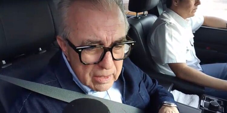 Salud de Sergio Torres sigue siendo grave, pero con ligera evolución favorable: Rocha Moya