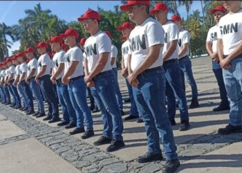 Reducen a 3 meses el Servicio Militar en México