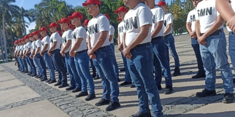 Reducen a 3 meses el Servicio Militar en México