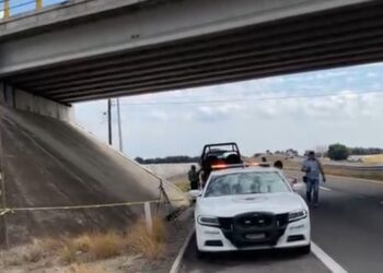 Hallan un cuerpo decapitado bajo un puente en Costa Rica, al sur de Culiacán