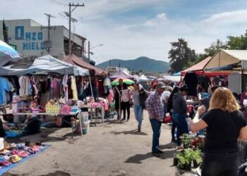 Aumenta 30% la llegada de comerciantes al tianguis de Los Huizaches por desempleo y cierre de negocios