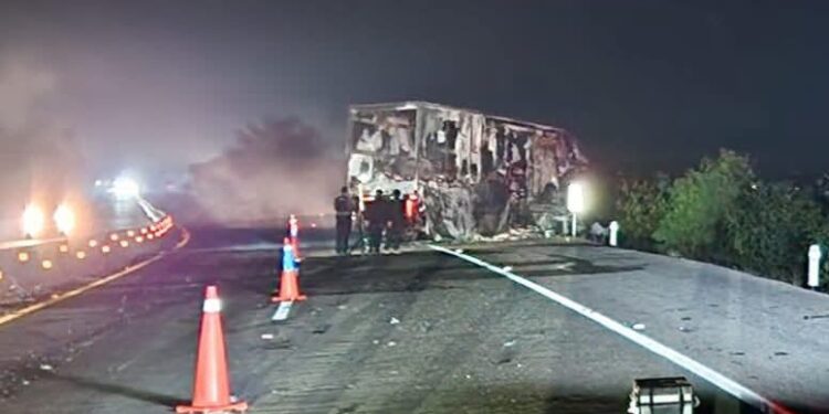 Accidente fatal en la autopista Benito Juárez, en Navolato; una persona desconocida murió