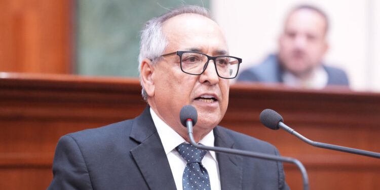 Reforma laboral con reducción de jornada laboral es un avance significativo: Ambrocio Chávez 