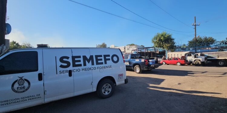 Cuatro asesinatos, un vehículo robado y dos personas “levantadas” en Sinaloa