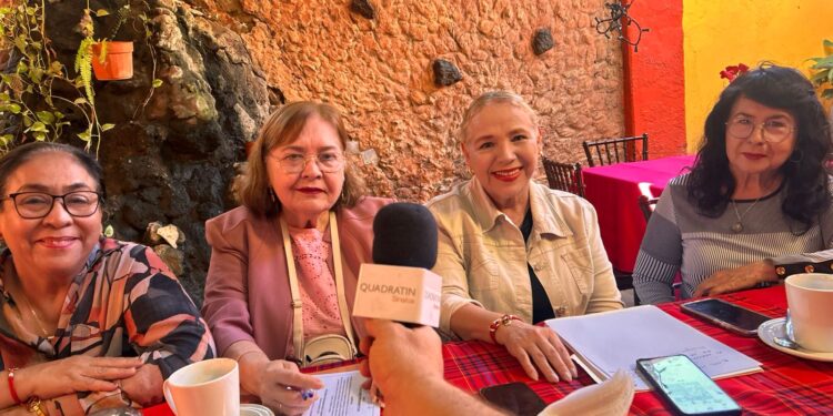 Reclaman jubilados de la UAS pagos atrasados y transparencia en descuentos