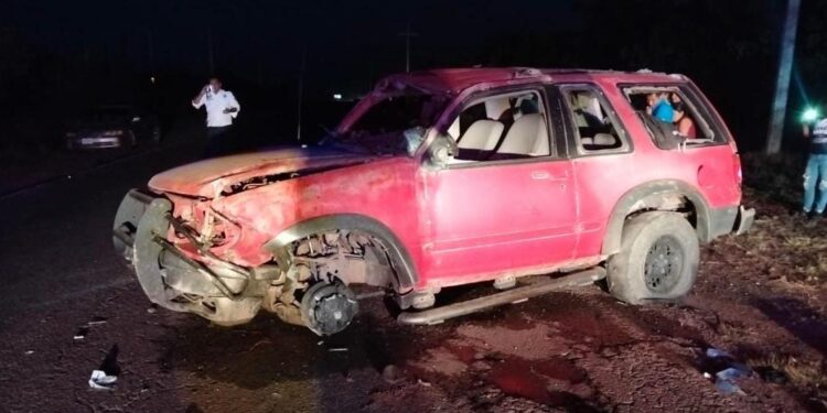 Accidente en la Carretera Navolato-El Castillo deja a una pareja gravemente herida
