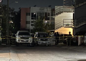 Asesinan a joven mujer en fraccionamiento Zona Dorada en Culiacán