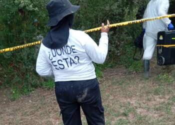 Encuentran dos fosas clandestinas en Navolato con restos humanos