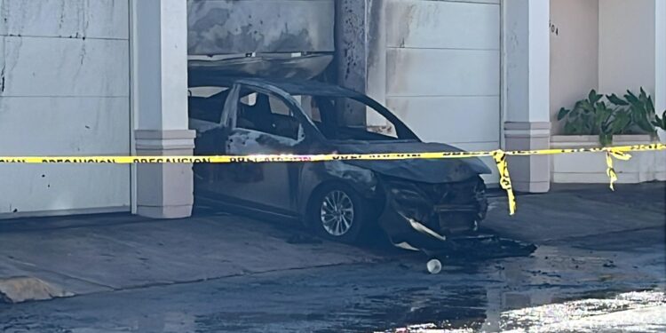 Vandalizan y queman parcialmente residencia en Culiacán; no hay víctimas