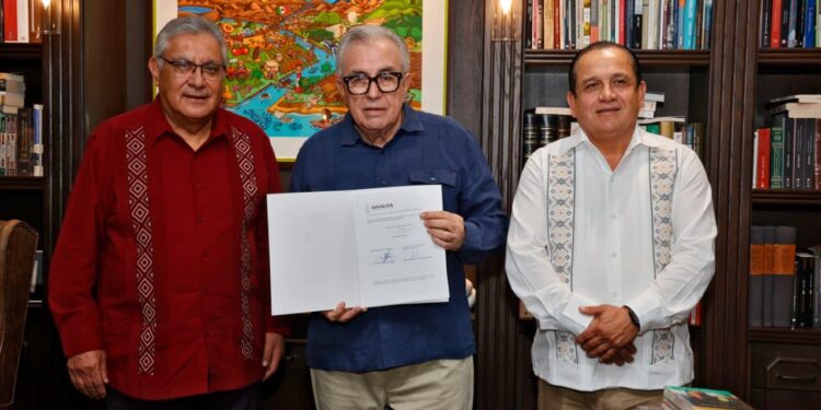 Gobernador Rocha y SNTE celebran reforma en materia de autonomía sindical