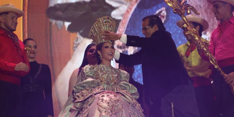 ¡Mazatlán corona a Mariana I, Reina de los Juegos Florales del Carnaval Internacional 2026!