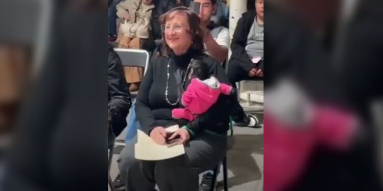 Desde políticos hasta influencers presumen posesión de monos por la impunidad de las autoridades ante el tráfico de especies en grave riesgo de extinción. Exigimos acciones y sanciones contundentes: AZCARM