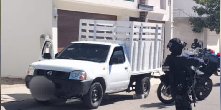 En una rápida intervención, el Grupo Interinstitucional recuperó un vehículo robado el día de hoy en Culiacán