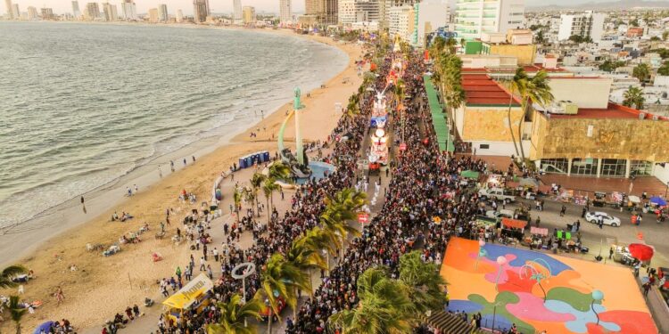 Culmina el Carnaval de Mazatlán con una asistencia de más de un millón 340 mil personas y una derrama económica superior a los 1,582 millones de pesos