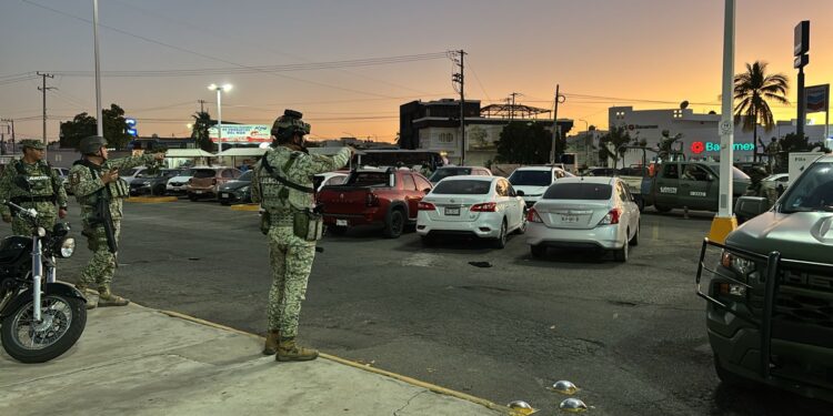 Privación ilegal de la libertad de un joven y balacera en Soriana Zapata