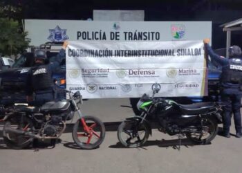 En Navolato, la Base de Operaciones Interinstitucional, posterior a un reporte de disparos, localizó y aseguró dos motocicletas sin placas de circulación y con irregularidades en los números de serie
