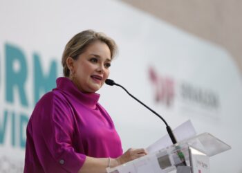 En el DIF, las y los sinaloenses encuentran una mano cercana y solidaria, sostiene Yeraldine Bonilla, en la presentación del Tercer Informe de Actividades de la institución