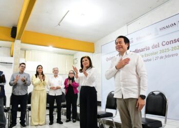 Titular de la SEP y Secretaria de Educación en Sinaloa encabezan Consejo Técnico Escolar en Mazatlán