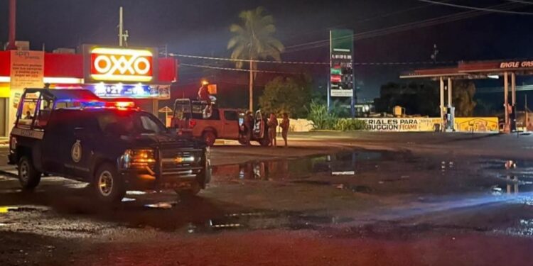 Atacan a balazos a pareja de jóvenes en la colonia Sinaloa