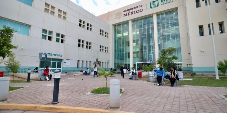 Fallece mujer agredida a balazos en Culiacán