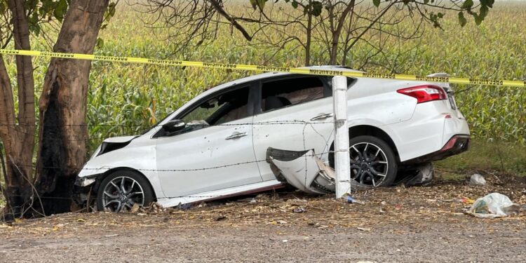 “De carro a carro” asesinan a balazos a dos hombres sobre “La Costera”, en Culiacán