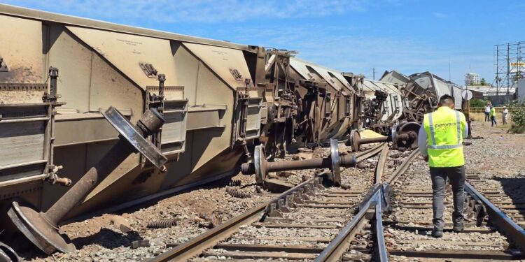 Descarrilamiento de tren en Sinaloa deja solo daños materiales