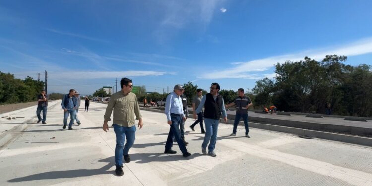 La pavimentación de calles son obras significativas, ayudan a cambiar el entorno a la población: Gámez Mendívil