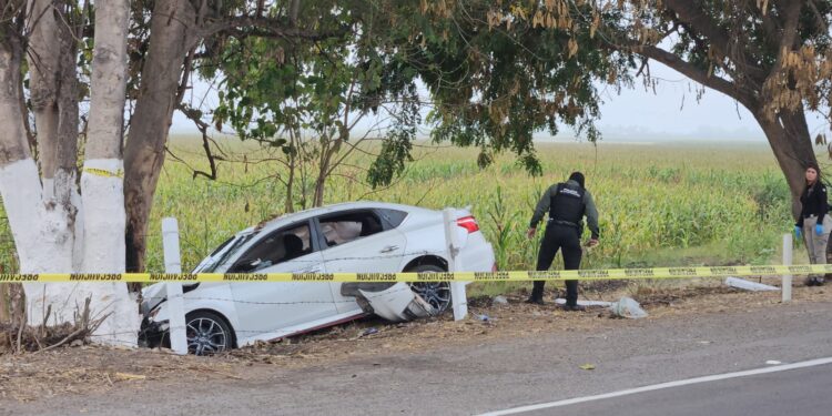“De carro a carro” asesinan a balazos a dos hombres sobre “La Costera”, en Culiacán