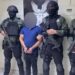 Detiene FGE a joven que circulaban en vehículo con reporte de robo