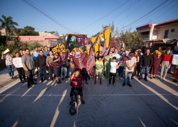 Juan de Dios Gámez entrega la calle 162 e inicia nuevas obras en tres colonias de Culiacán