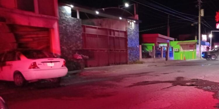Vandalizan e incendian residencia en la Colonia Rosario Uzárraga de Culiacán